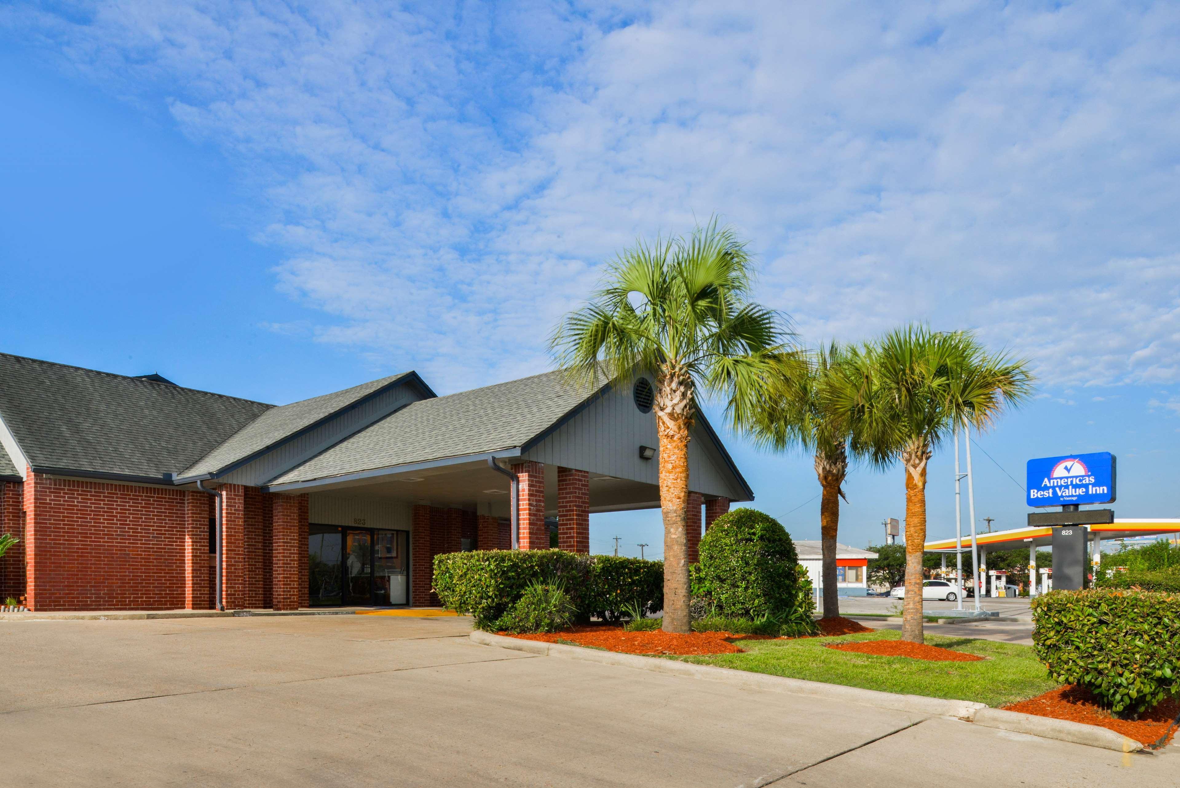 Americas Best Value Inn Pasadena Houston Exterior photo