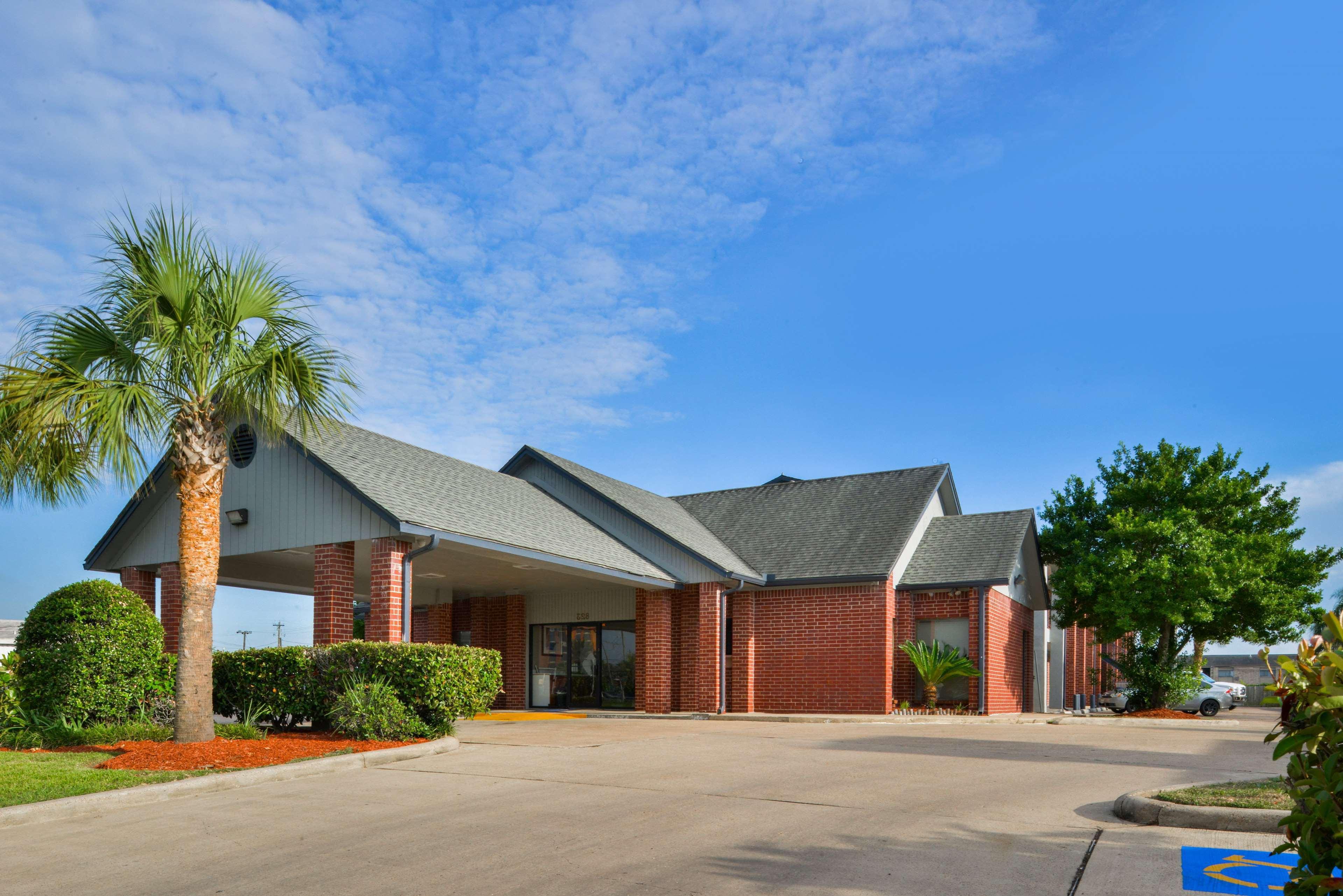 Americas Best Value Inn Pasadena Houston Exterior photo