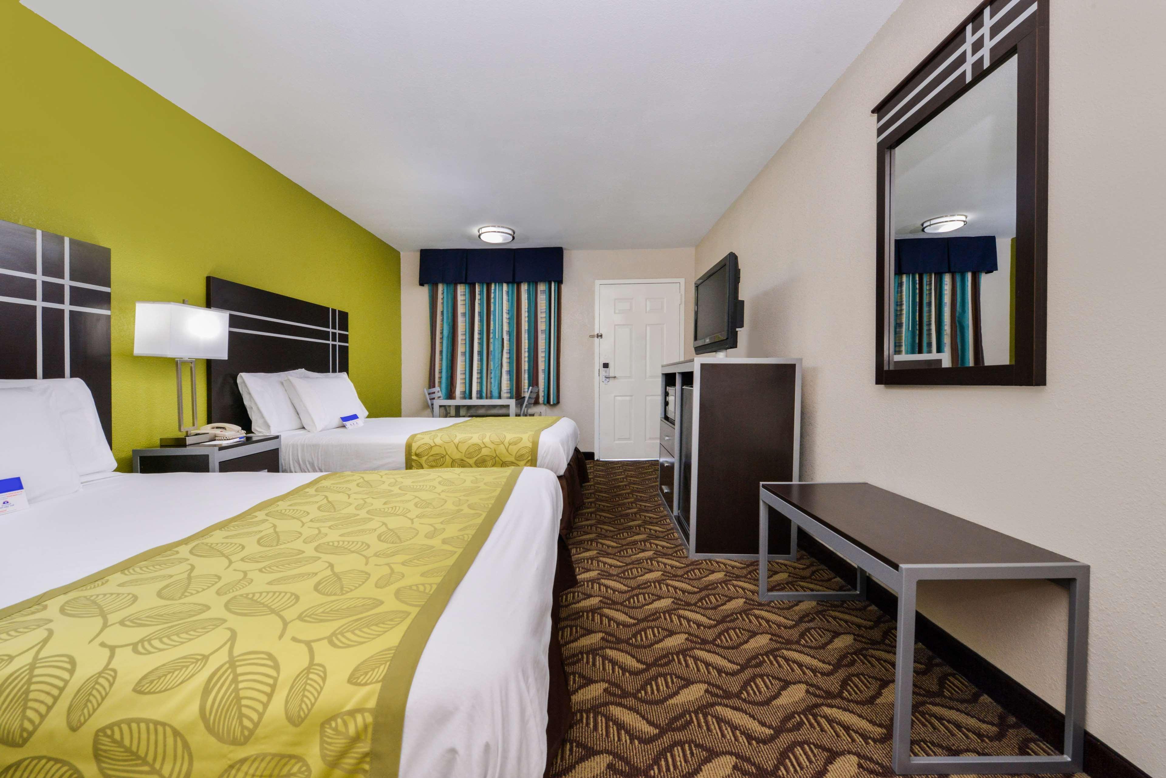 Americas Best Value Inn Pasadena Exterior photo